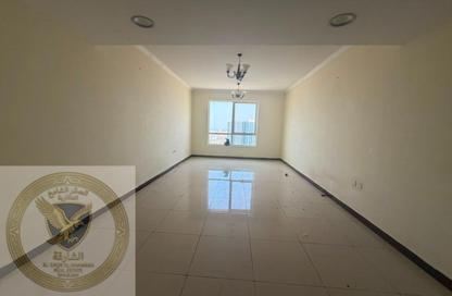 Apartment - 3 Bedrooms - 3 Bathrooms for rent in Qasimia 10 building - Al Mahatta - Al Qasimia - Sharjah