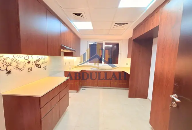 156010155 - Property Image 3