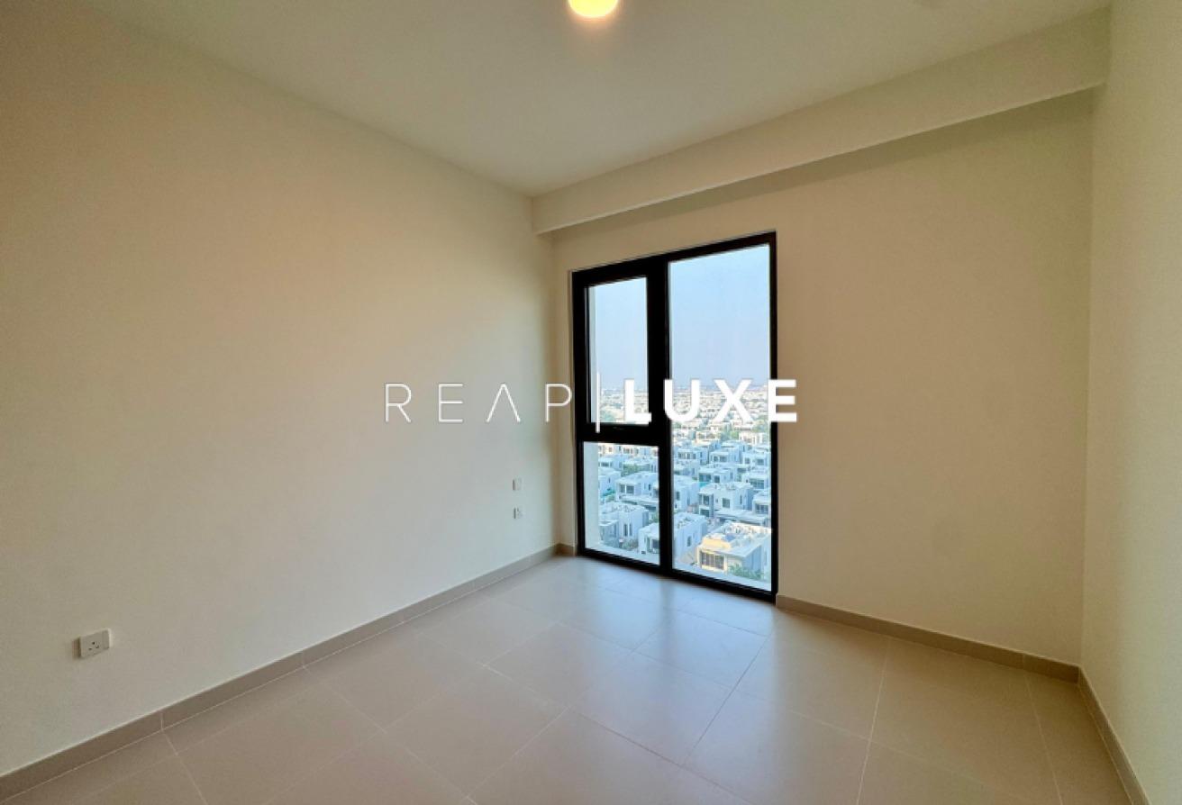 13 Months | Sidra View | Modern Layout photo 4