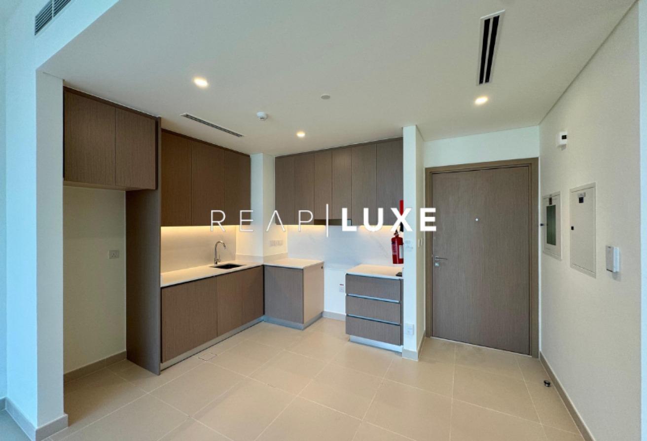 13 Months | Sidra View | Modern Layout photo 10