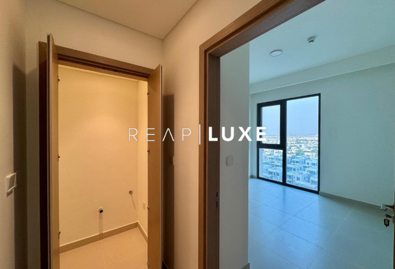 13 Months | Sidra View | Modern Layout photo 7