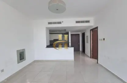 شقة - غرفة نوم - 2 حمامات للايجار في شقق المدينة - منطقة 11 - قرية جميرا الدائرية - دبي