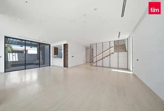 151370452 - Property Image 2