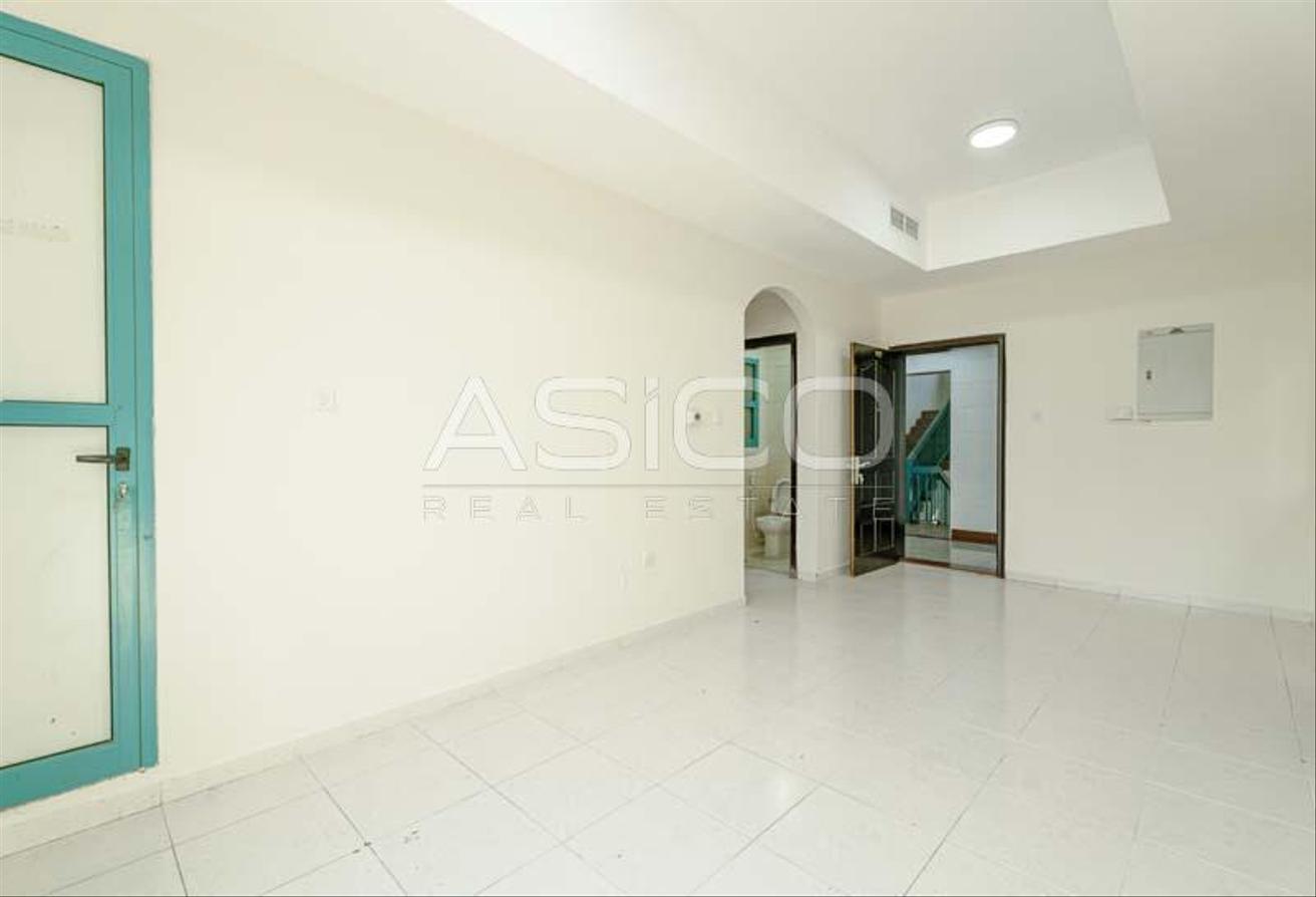Spacious 1BR | Prime Deira | Great Price photo 6
