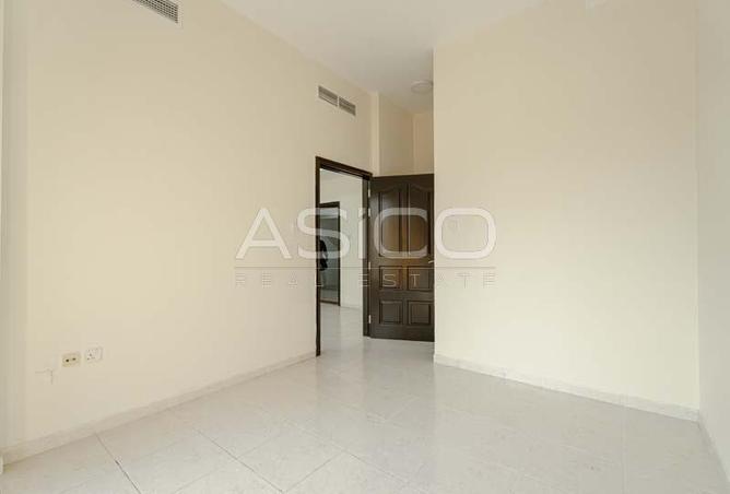 135602145 - Property Image 3