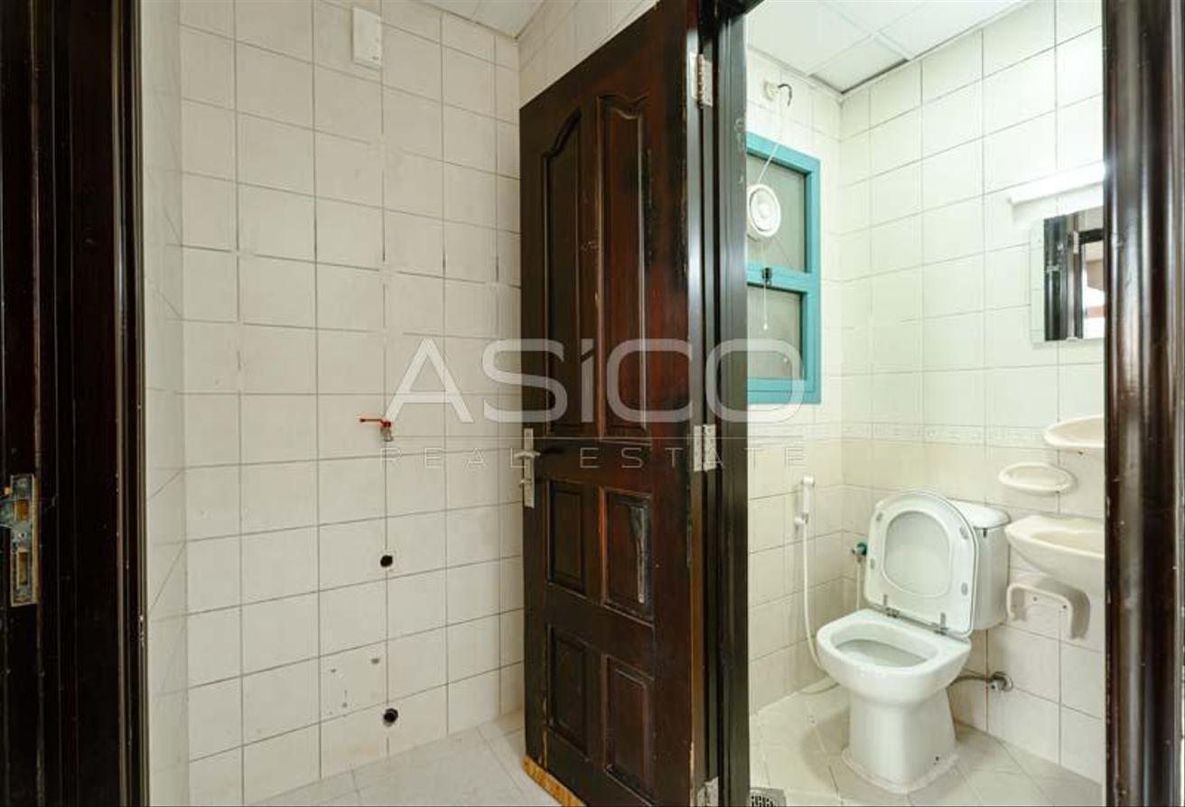 Spacious 1BR | Prime Deira | Great Price photo 14