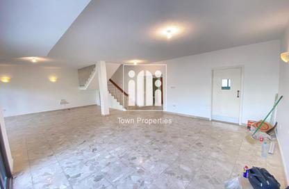 Villa - 4 Bedrooms - 5 Bathrooms for rent in Al Karamah - Abu Dhabi