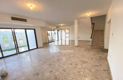 Villa - 4 Bedrooms - 5 Bathrooms for rent in Al Karamah - Abu Dhabi