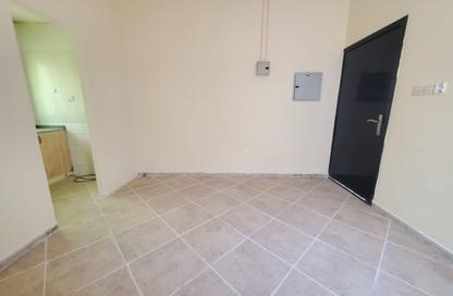 Apartment - Studio - 1 for rent in Al Butina 9 Building - Al Butina - Sharjah Apartment - Studio - 1 for rent in Al Butina 9 Building - Al Butina - Sharjah
