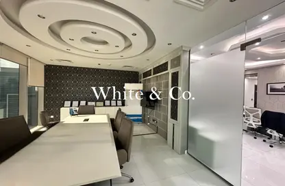 مكتب - استوديو للايجار في القمة - الخليج التجاري - دبي