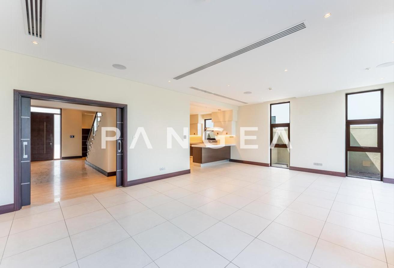 Lake View | Private Pool | View Today photo 20