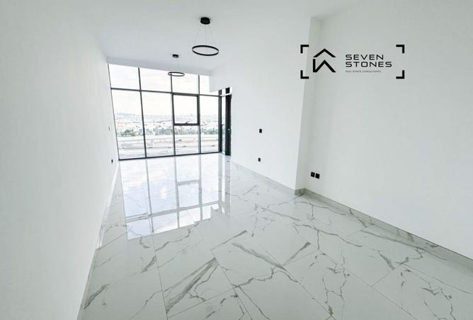 2OtyM7bYwXw - صورة العقار 2