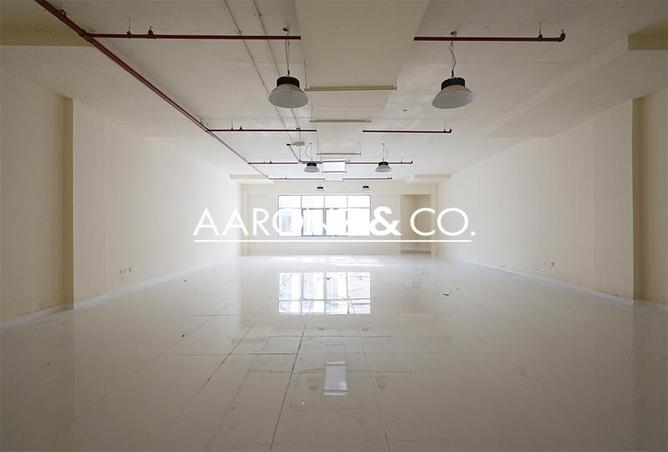 83648458 - Property Main Image