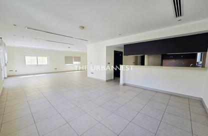 Villa - 3 Bedrooms - 3 Bathrooms for rent in District 7 - Jumeirah Park - Dubai