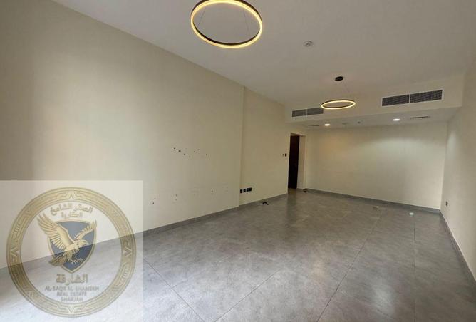 104264229 - Property Image 2