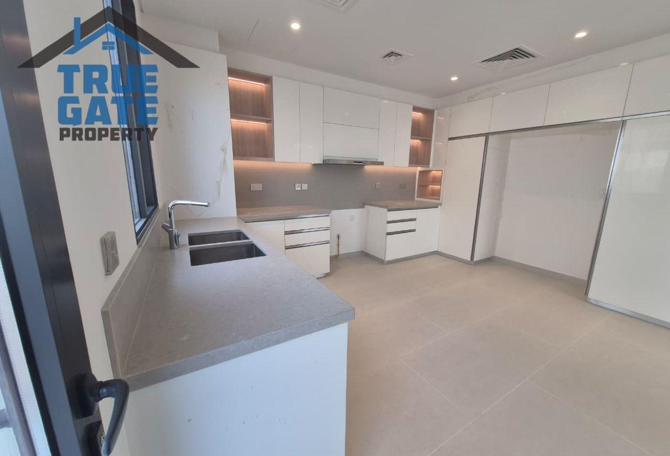 Brand New | 5BR Villa | Type C1 | Kids' Park View photo 7