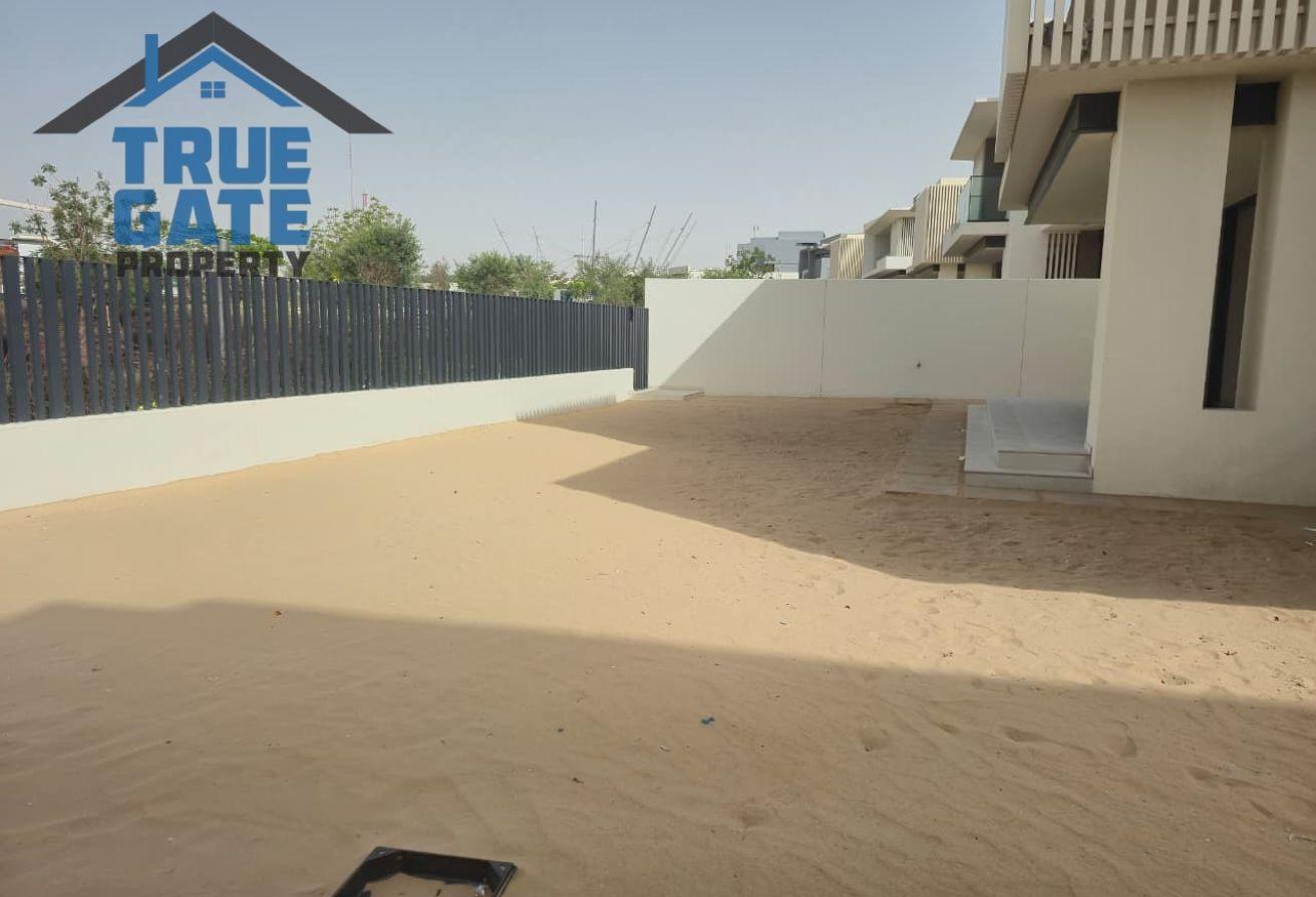 Brand New | 5BR Villa | Type C1 | Kids' Park View photo 18