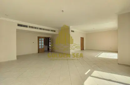 فيلا - 5 غرف نوم - 7 حمامات للايجار في البطين بارك - شارع الخليج العربي - البطين - أبوظبي