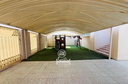 Villa - Studio - 5 for rent in Baniyas - Abu Dhabi