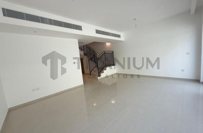 Townhouse - 3 Bedrooms - 4 Bathrooms for rent in Victoria 2 - Victoria - Damac Hills 2 - Dubai