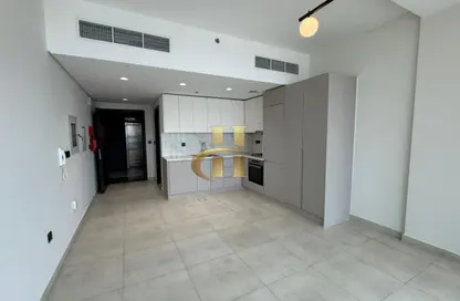 Apartment - Studio - 1 Bathroom for rent in Deansgate By Ade - Majan - Dubai Land - Dubai