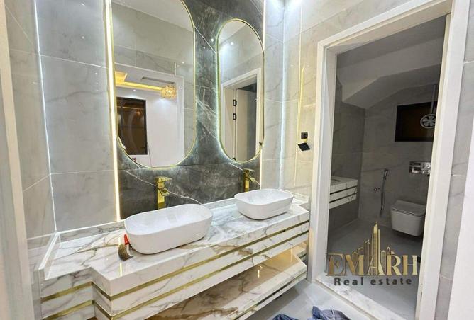 141937803 - Property Image 2