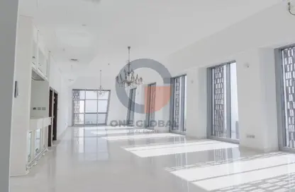 Penthouse - 3 Bedrooms - 4 Bathrooms for rent in Cayan Tower - Dubai Marina - Dubai