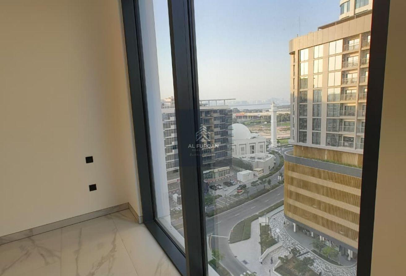 CHEAPEST UNIT | 4BHK | High Floor | Corner Unit photo 2