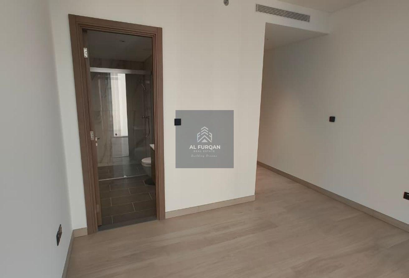 CHEAPEST UNIT | 4BHK | High Floor | Corner Unit photo 11