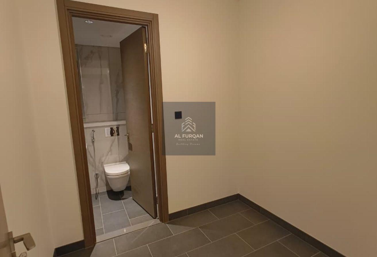 CHEAPEST UNIT | 4BHK | High Floor | Corner Unit photo 22