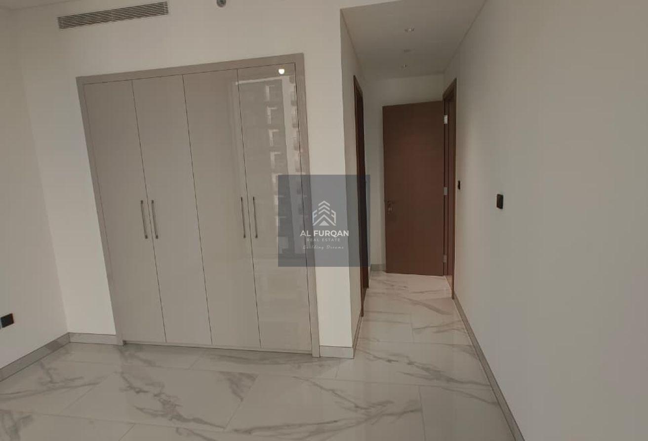 CHEAPEST UNIT | 4BHK | High Floor | Corner Unit photo 16
