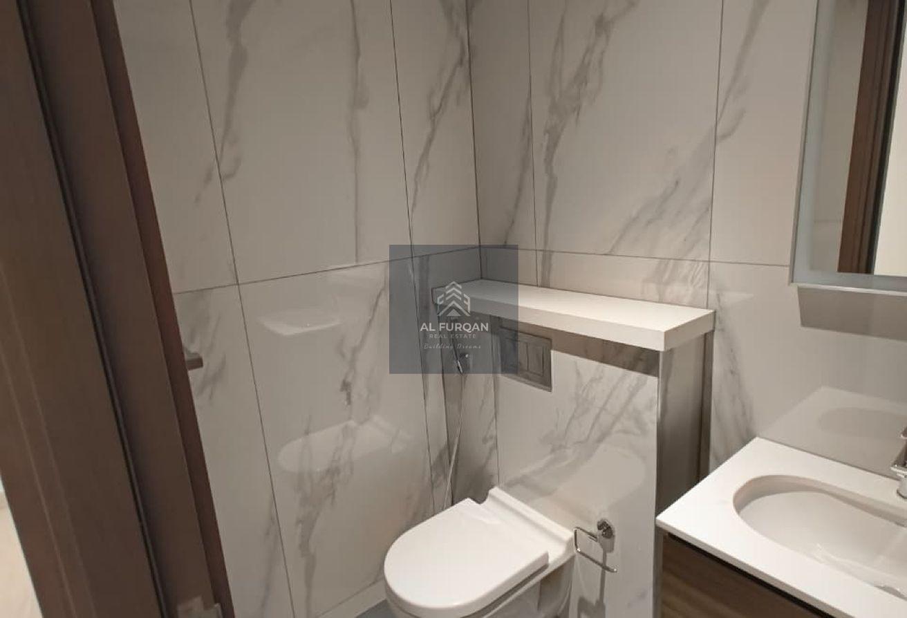 CHEAPEST UNIT | 4BHK | High Floor | Corner Unit photo 7