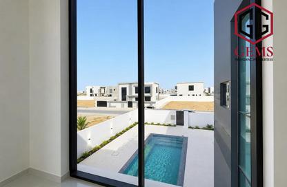Villa - 5 Bedrooms - 6 Bathrooms for rent in Al Aweer 1 - Al Aweer - Dubai