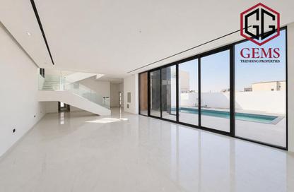 Villa - 5 Bedrooms - 6 Bathrooms for rent in Al Aweer 1 - Al Aweer - Dubai