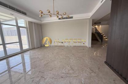 Villa - 4 Bedrooms - 5 Bathrooms for rent in Al Aweer 1 - Al Aweer - Dubai Villa - 4 Bedrooms - 5 Bathrooms for rent in Al Aweer 1 - Al Aweer - Dubai