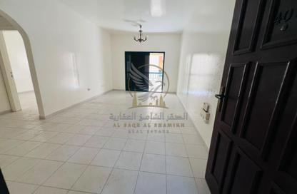 Apartment - 1 - 1 for rent in Al Qulayaa Building - Al Qulaya'ah - Al Sharq - Sharjah