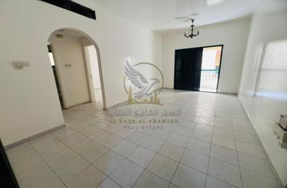 Apartment - 1 - 1 for rent in Al Qulayaa Building - Al Qulaya'ah - Al Sharq - Sharjah