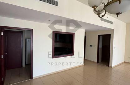 Apartment - 2 - 2 for rent in Rimal 3 - Rimal - Jumeirah Beach Residence - Dubai