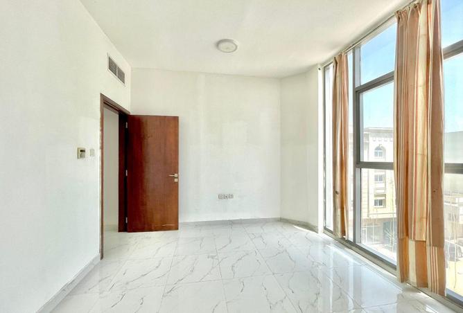 96121192 - Property Image 3