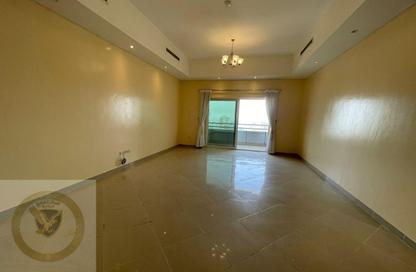Apartment - 3 Bedrooms - 5 Bathrooms for rent in Al Majaz 1 - Al Majaz - Sharjah