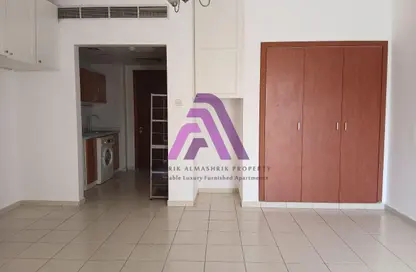 شقة - 1 حمام للبيع في مبنى ح04 - طراز الصين - المدينة العالمية - دبي