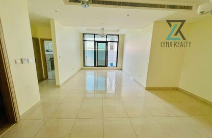 Apartment - 2 - 3 for rent in Airport Road Area - Al Garhoud - Dubai