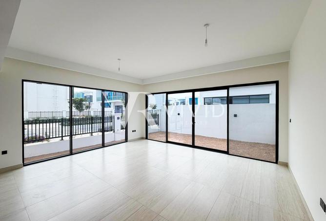 112279004 - Property Image 2