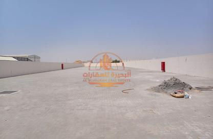 Factory - Studio - 4 Bathrooms for rent in Ali Mousa Building - Al Sajaa Industrial - Al Sajaa - Sharjah