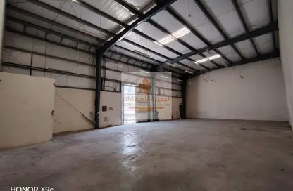 مستودع - استوديو - 1 حمام للايجار في 18 المنطقة الصناعية رقم - المنطقة الصناعية بالشارقة - الشارقة
