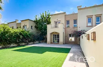 فيلا - 2 غرف نوم - 3 حمامات للايجار في الينابيع 3 - الينابيع - دبي