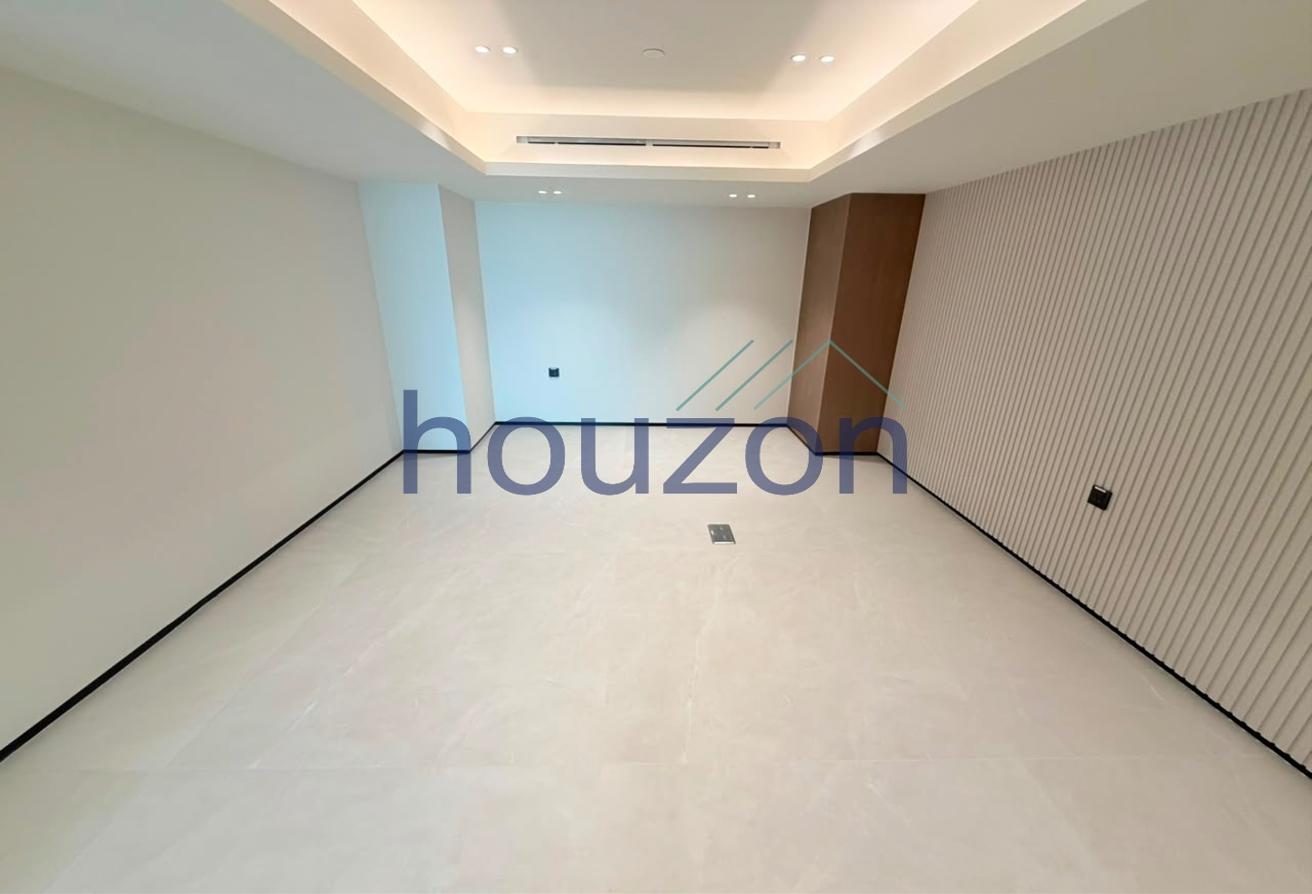 Modern Duplex 3BR+M/R Penthouse | Burj View photo 8