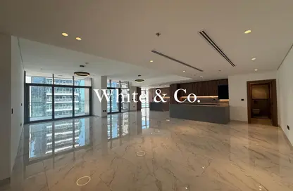 Apartment - 3 Bedrooms - 5 Bathrooms for sale in Royal Regency - Business Bay - Dubai