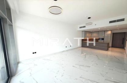 Apartment - 1 Bedroom - 2 Bathrooms for sale in Royal Regency - Business Bay - Dubai