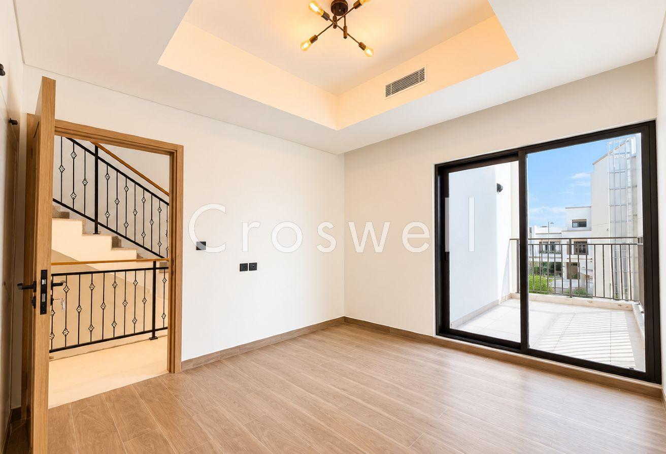 Maids Room | Single Row | Brand new | Balcony photo 15